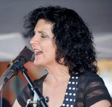 Stephanie Wright